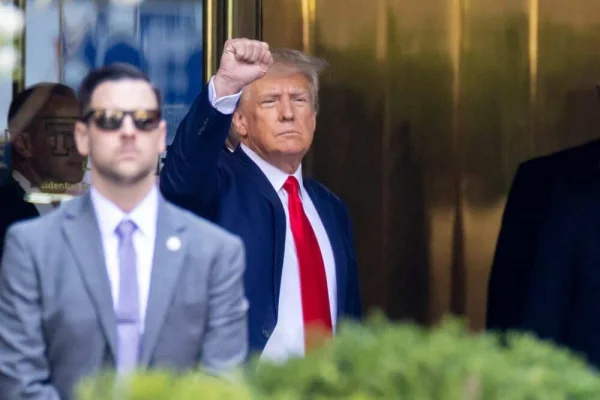 Agenți FBI, vizați de posibile concedieri după investigarea lui Trump și a evenimentelor din 6 ianuarie 2021 | The Epoch Times