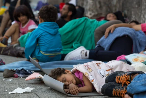 Administraţia Trump restricţionează capacitatea congresmenilor de a vizita locurile în care sunt reţinuţi migranţi