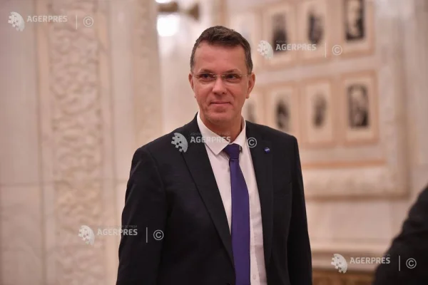 Moșteanu (USR): Discuția despre ministere e prematură; România are nevoie de soluții, nu de cosmetizări