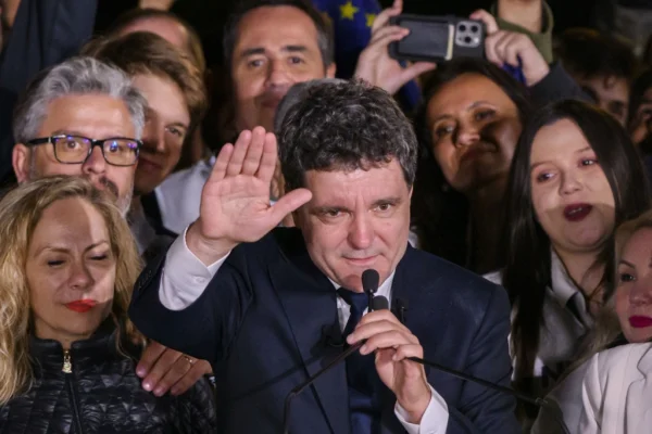 Nicușor Dan îi mulțumește lui Netanyahu pentru felicitările transmise și anunță viitoarele domenii de cooperare cu Israelul. Pe primul loc ar fi tehnologia