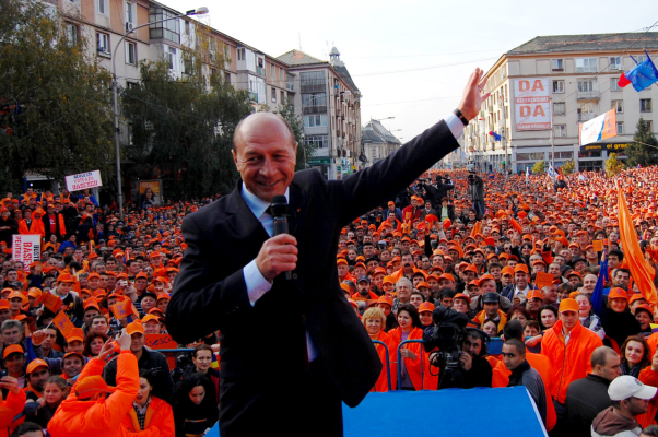 CCR a decis: Băsescu își recapătă toate drepturile de fost președinte, retrase din cauză că a colaborat cu Securitatea