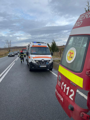Plan roșu de intervenție: Un autocar cu 60 de ucraineni, implicat într-un accident cu un microbuz!