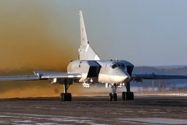 SUA se așteaptă ca Rusia să răspundă la atacul care i-a vizat bombardierele strategice cu lovituri asupra aerodromurilor militare din Ucraina (NYT, surse)