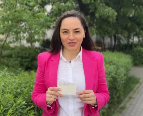 Anamaria Gavrilă, mesaj războinic la ieşirea de la urne: „Oameni noi vor lua în mâini această ţară şi vom face dreptate pentru români”
