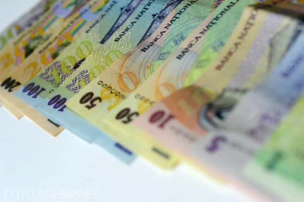 Se bagă mâna în buzunarul tuturor românilor! Măsurile propuse de partide iau și de la salariați, și de la pensionari. Majorare, ascunsă în ”comasare” și taxe complete pentru drepturile de autor