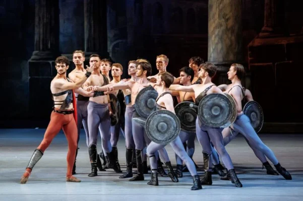 Baletul „Spartacus” la Bucharest Opera Festival cu ansamblurile Teatrului Național de Operă și Balet din Chișinău