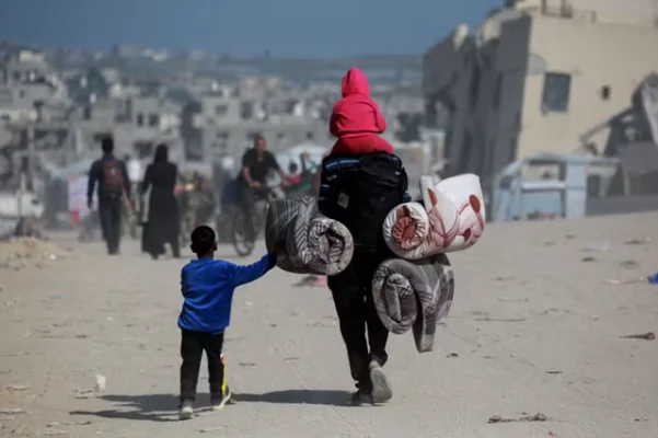 Gaza - Apărarea civilă anunţă cel puţin 36 de morţi, focuri de armă în apropierea unui centru umanitar