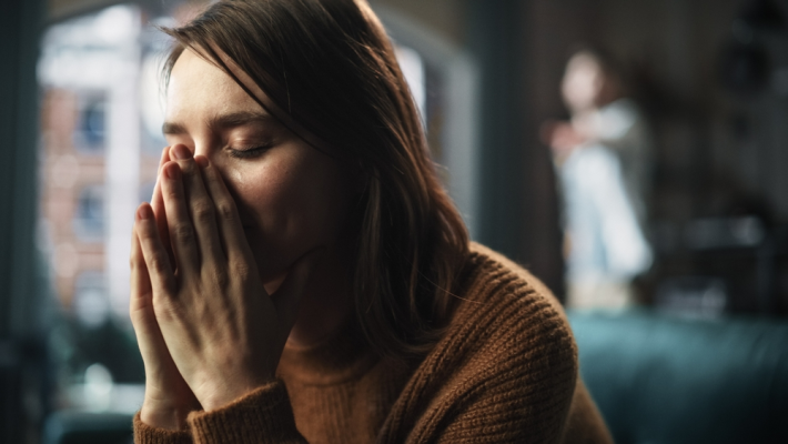 Psiholog: „Ca să iasă dintr-o relație abuzivă, victima are nevoie de minimum șapte încercări. Cel mai greu se desprinde din abuzul emoțional, convinsă fiind că, dacă nu e bătută, e bine”