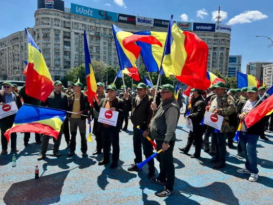 Semnal de alarmă tras de Federaţia Naţională a Sindicatelor din Administraţie: România se află pe marginea colapsului administrativ / FNSA strânge semnături pentru „proteste masive”/ Acuzaţii dure la adresa clasei politice