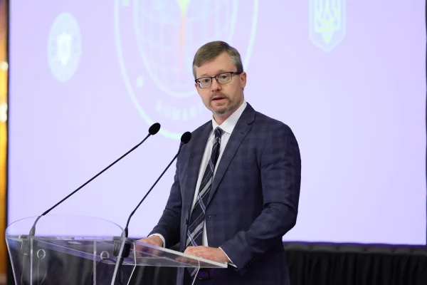 Ambasadoarea SUA la Bucureşti Kathleen Kavalec se retrage/ Michael Dickerson preia interimatul