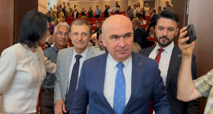 Întrebările de actualitate la care Ilie Bolojan a refuzat, marți, să răspundă: „Degeaba insistați, că nu se va întâmpla nimic”