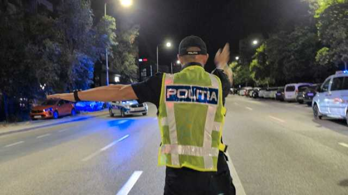 Razie de amploare în Mamaia – Peste o mie de persoane, legitimate şi 650 de maşini verificate / S-au dat peste 220 de amenzi şi s-au reţinut permise de conducere / Femeie depistată la volan cu o concentraţie de 0,82 mg/l alcool pur în aerul expirat - FOTO