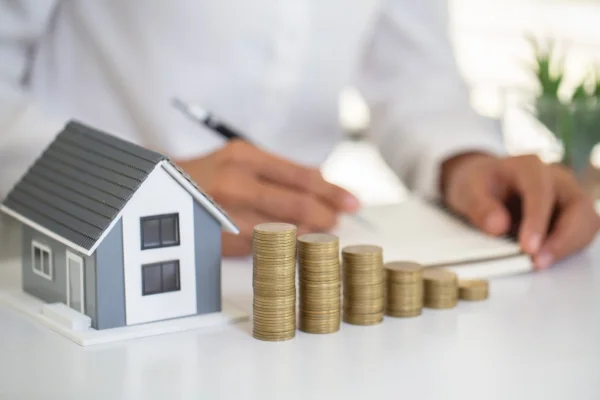 Ungaria va oferi credite subvenţionate, cu o dobândă de 3%, pentru cei care îşi cumpără prima locuinţă