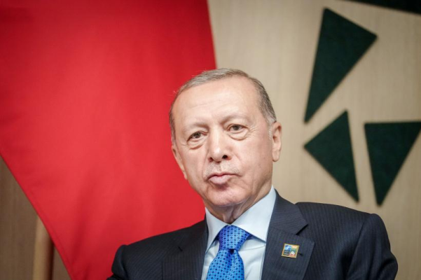 Erdogan tună și fulgeră: „Atacurile israeliene au avut drept scop sabotarea negocierilor nucleare cu Iranul!”