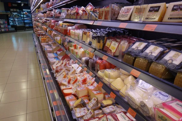 Ministrul Agriculturii: Ne dorim ca în magazinele de retail din România să avem numai produse româneşti