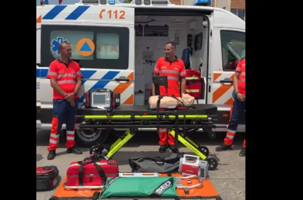 Douăzeci de ambulanțe noi, în dotarea Serviciilor Publice de Ambulanță și SMURD. Maşinile au echipamente în premieră