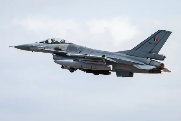 România va avea patru escadrile de avioane F-16
