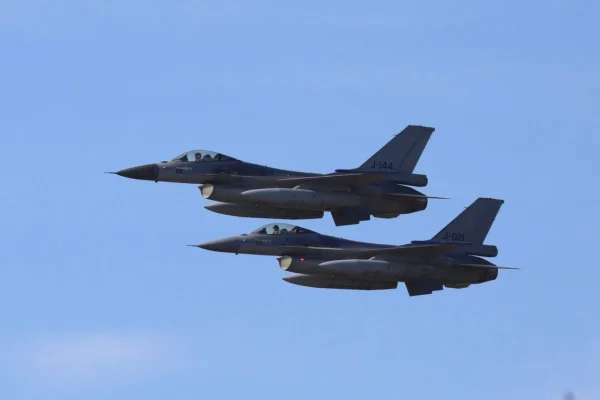 Atacuri rusești cu drone în Ucraina, în apropierea frontierei cu România. MApN: Două aeronave F-16 au supravegheat spațiul aerian
