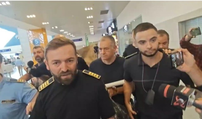UPDATE - Cumnatul lui Mircea Geoană, Ionuţ Costea, condamnat la 6  ani de închisoare pentru mită, adus în ţară / Anunţul Ministerului Justiţiei - FOTO