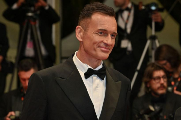 Julian McMahon, starul din „Nip/Tuck” și „Fantastic Four”, a murit la 56 de ani după o luptă cu cancerul