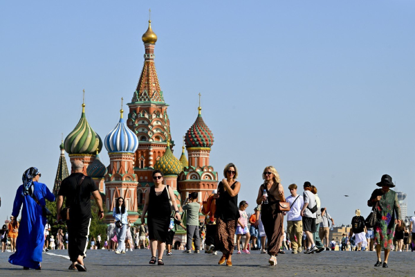Val de căldură la Moscova: A fost doborât un record de temperatură vechi de 30 de ani