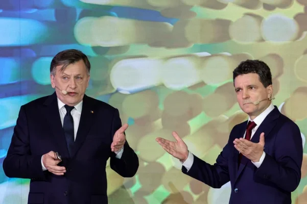 Crin Antonescu, despre victoria lui Nicușor Dan: „Rețeaua securistico-propagandistică din spatele lui a câștigat din nou”