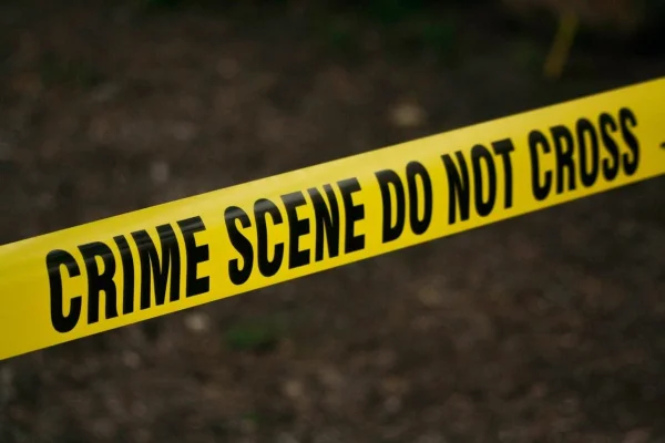 Bărbat din statul Washington, suspectat că şi-a ucis cele trei fetiţe, căutat de poliţişti / Victimele – de 5, 8 şi 9 ani – găsite moarte în camionul bărbatului