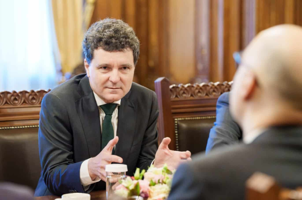 Consultări la Cotroceni pentru desemnarea premierului. Programul întâlnirilor cu partidele