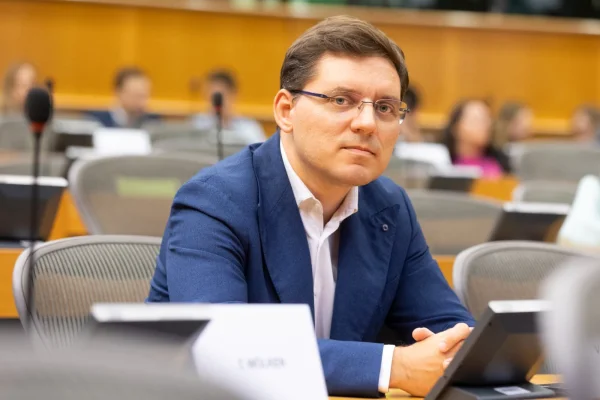Negrescu: Apelul pentru prelungirea cu 18 luni a PNRR-urilor a fost aprobat în comisii