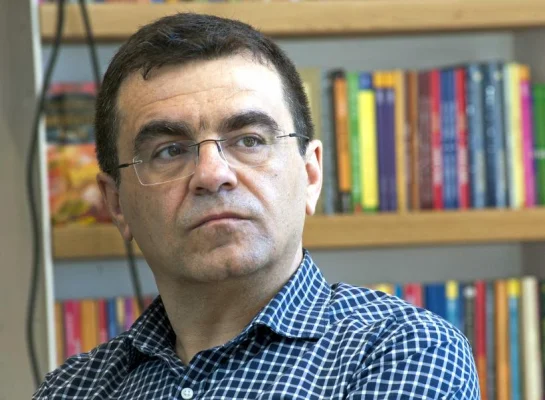 Mihai Mărgineanu, despre Elena Lasconi: Doamna este pentru familie tradițională și fii-sa o face „jegoasă” că este homofobă. Auzi tu, o face jegoasă pe mă-sa!!!