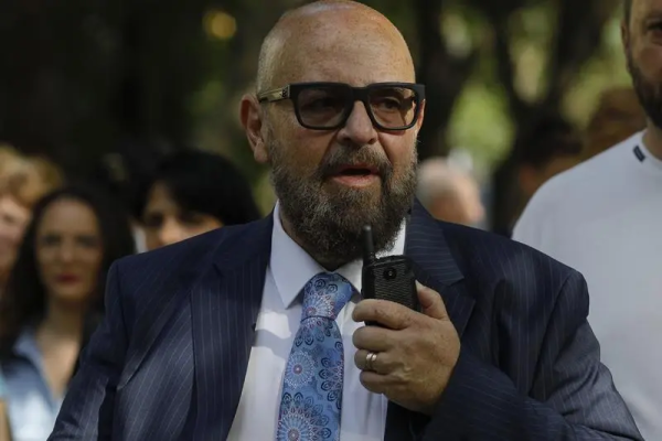 Percheziții DNA la domiciliul lui Piedone din Bragadiru și în Sinaia. Suspectat că a avertizat un operator economic înainte de control