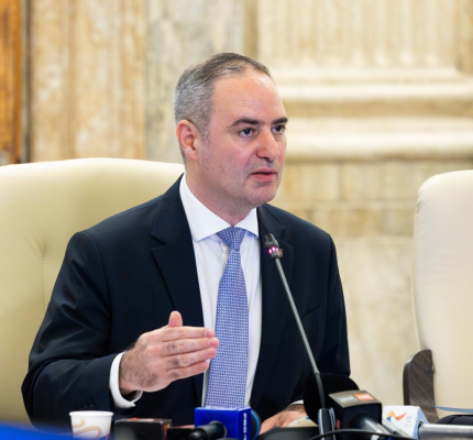 Ministrul Finanțelor, după primele zile în funcție: „Ni s-a livrat iluzia unei economii în plin avânt. Am întins plapuma mai mult decât ne permiteam”