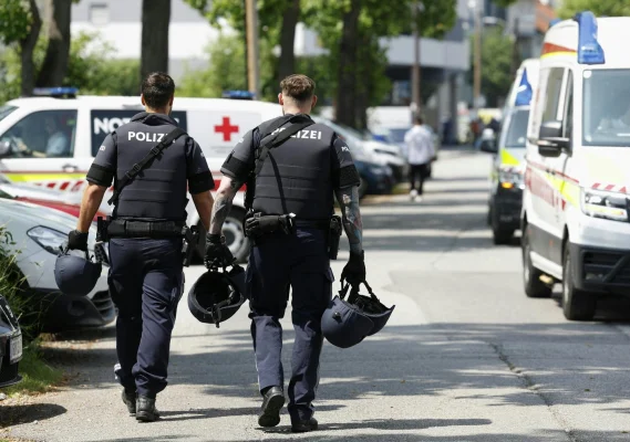 Numărul victimelor atacului de la școala din Graz a crescut la zece, după ce o femeie a murit la spital. 11 persoane sunt rănite, una foarte grav