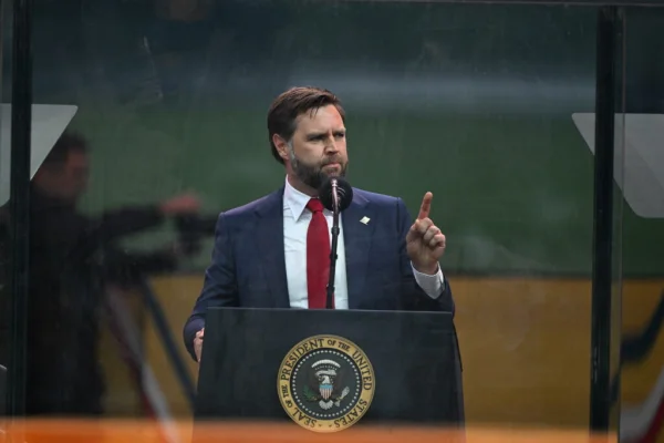 JD Vance spune că Trump ar putea lua măsuri în plus împotriva Iranului