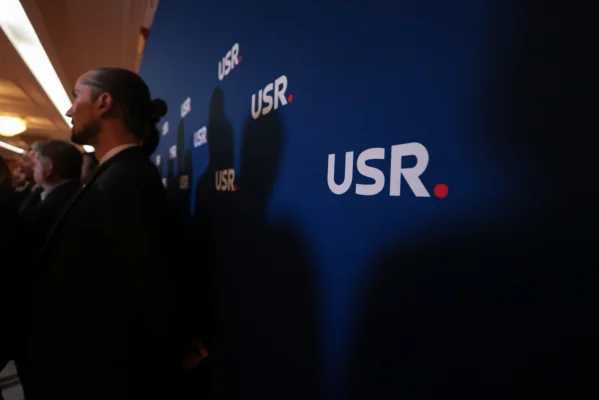 Nouă candidați pentru președinția USR - Favorit este primarul Timișoarei, care nu are cetățenia română