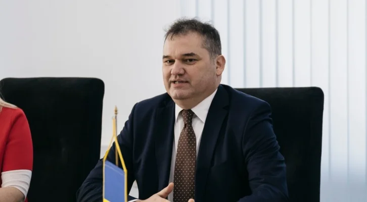 Sporurile pentru gestionarea fondurilor europene, reduse și legate de performanță. Maximul este stabilit la 50% din salariu, într-un nou proiect legislativ