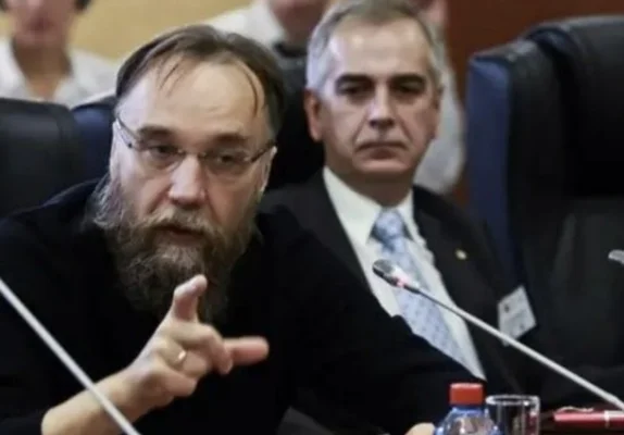 AKTUAL24 | Musk și Dughin dau vina pe „Soros” pentru respingerea candidaturii lui Georgescu