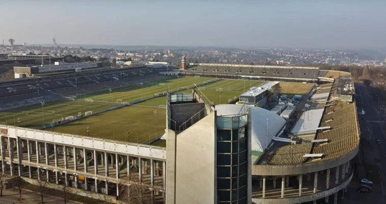 VIDEO Stadionul-fantomă din Praga: Colosul de 250.000 de locuri devenit o ruină istorică