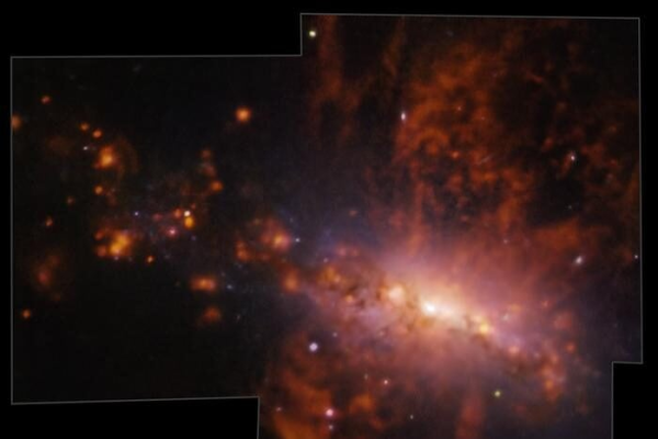 Astronomii au captat primele imagini cu rămăşiţele unei stele care a murit într-o explozie dublă