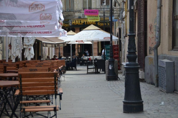 Patronatele din Horeca: Creșterea TVA pentru industrie va duce la închiderea a circa 10% din unități, disponibilizarea a 40.000 de angajați și creșterea evaziunii fiscale