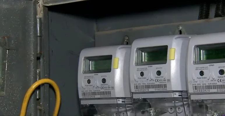 De la 1 iulie, milioane de români primesc ajutor financiar de la stat pentru plata facturii la energie electrică