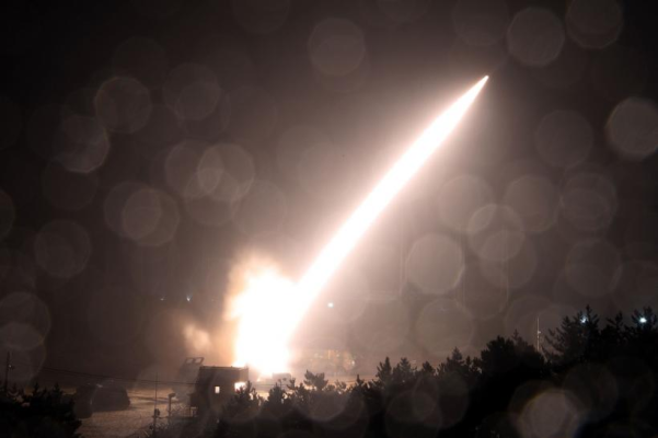 Iran lansează un nou val de rachete asupra Israelului, afirmă IDF