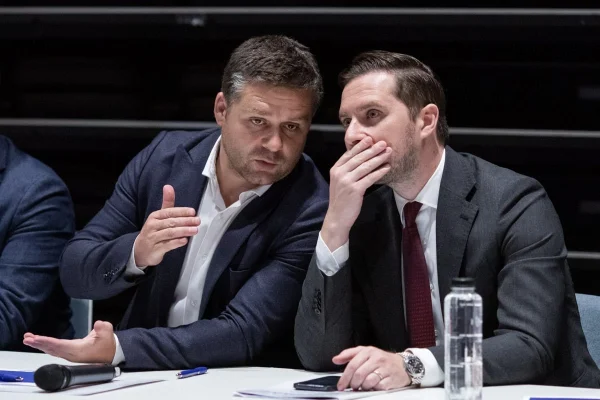 REPER, arbitru în bătălia pentru desemnarea lui Stelian Bujduveanu (PNL) ca primar general interimar după plecarea lui Nicușor Dan la Președinție: Vineri se decide noua majoritate din CGMB / PNL ar trebui să rupă alianța cu PSD și să vină alături de USR
