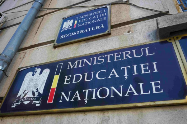 Bursele pentru mamele minore vor fi menținute: Ministerul Educației reafirmă sprijinul pentru tinerele vulnerabile