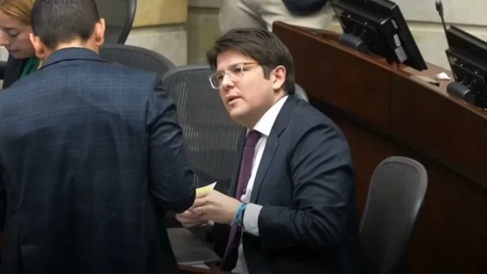 Senatorul columbian Miguel Uribe arată semne de îmbunătățire după ce a fost împușcat în Bogotá