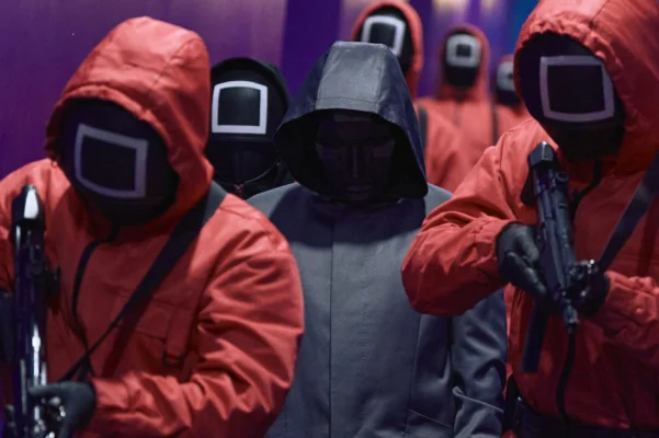 Creatorul „Squid Game” lansează ideea unui serial „spin-off” / Tom Cruise a stabilit încă un record mondial cu noul film / „Resident Evil 9” a fost dezvelit oficial