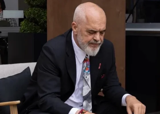 Socialistul Edi Rama, al patrulea mandat în Albania, cu scandal de fraudă electorală