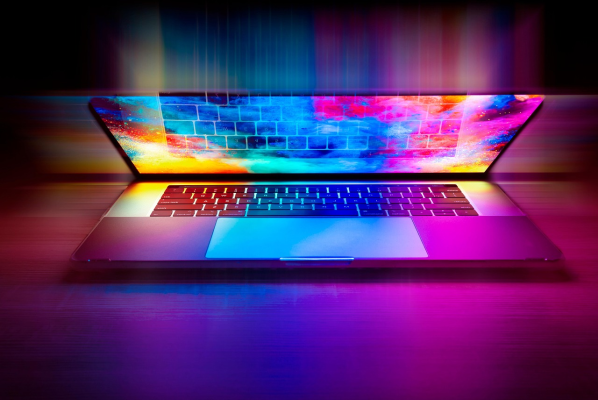 (P) Cum se distrează românii în online în anul 2025!