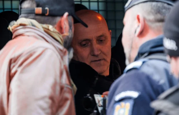 Un bărbat, fost contractor militar în Congo al societăţii controlate de Horaţiu Potra, trimis în judecată pentru proxenetism, tentativă la omor şi tulburarea liniştii şi ordinii publice