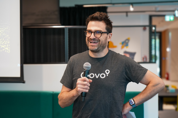William Benthall (Glovo) după prima ediție a competiției Tech Catalyst: „Optimismul tinerilor antreprenori români e contagios.”